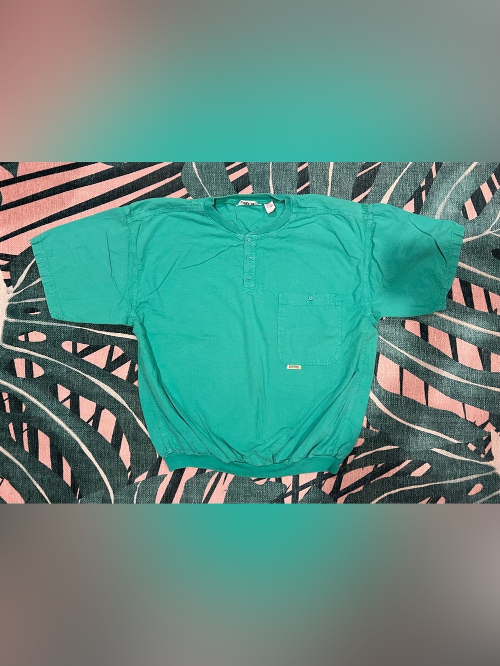 Vintage Gitano Pocketed Henley Shirt with Elastic Waist